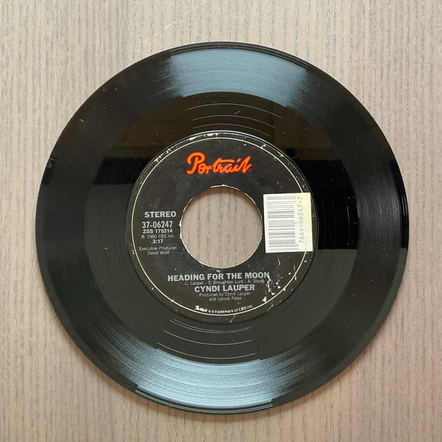 Cyndi Lauper - True Colors /  Heading for the Moon **Used 7-Inch** - Image 2