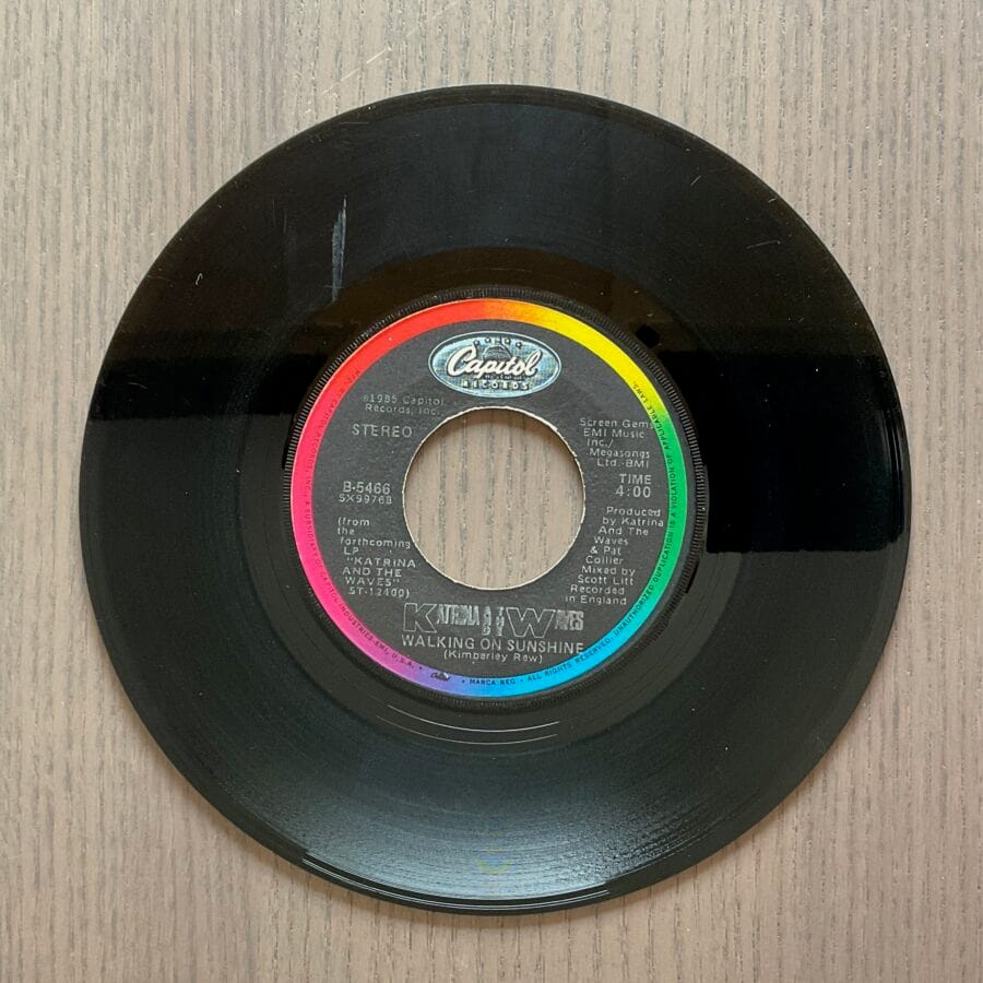 Katrina and The Waves - Walking on Sunshine / Going Down to Liverpool **Used 7-Inch**